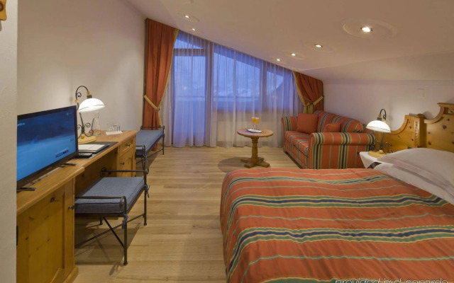 Swiss Alpine Hotel Allalin