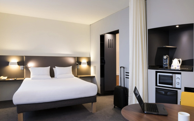 Novotel Suites Paris CDG Airport Villepinte