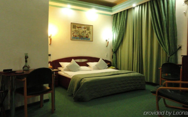 Relax Comfort Suites