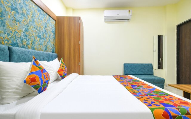 FabHotel Grand Giriraj