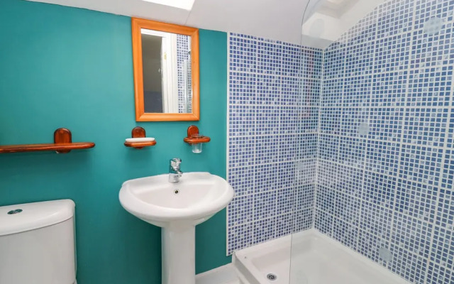 Penybont Apartment