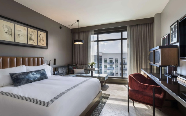Thompson Savannah, by Hyatt
