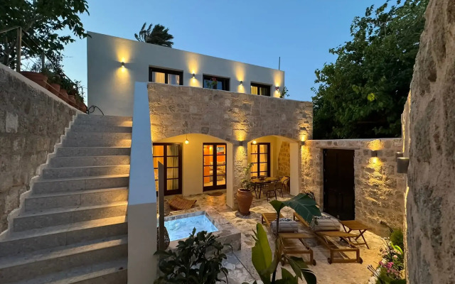 Vetus Vicinato Luxury Homes