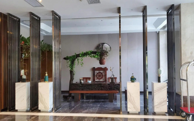 Yan'an Hongze International Hotel
