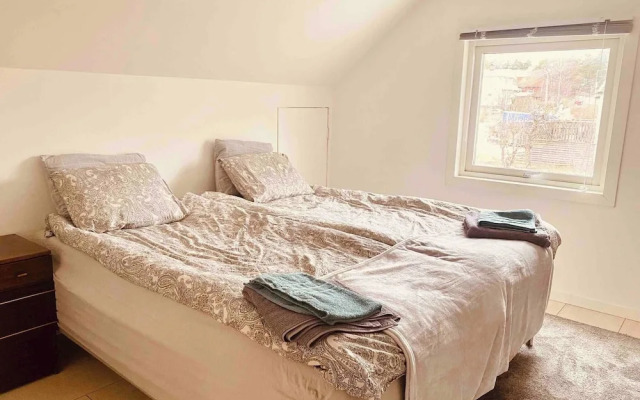 Lovely 3-bed Flat In Stockholm