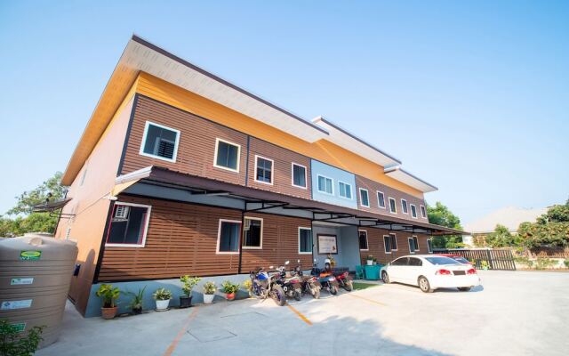 Oyo 784 Brown Home Sattahip