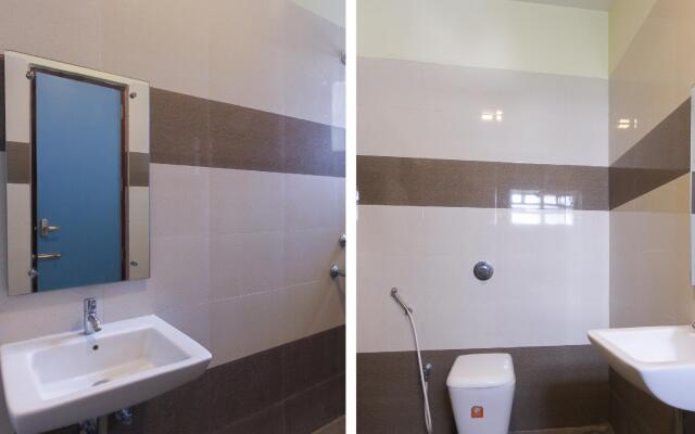 OYO 63300 Hotel Rasi Residency