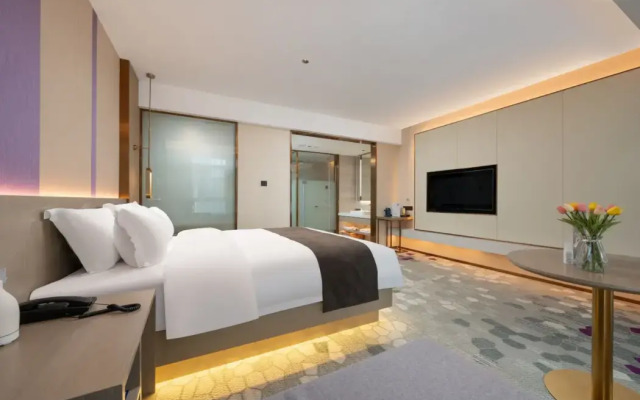 Lavande Hotel (Jinan Shiji Avenue Aotelaisi)