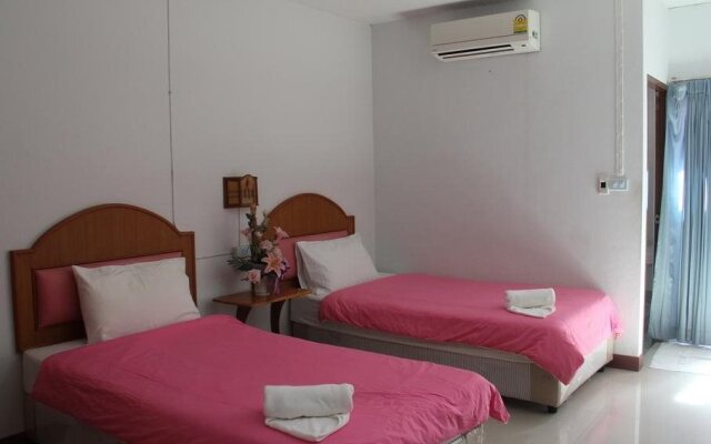 Vanarom Hotel
