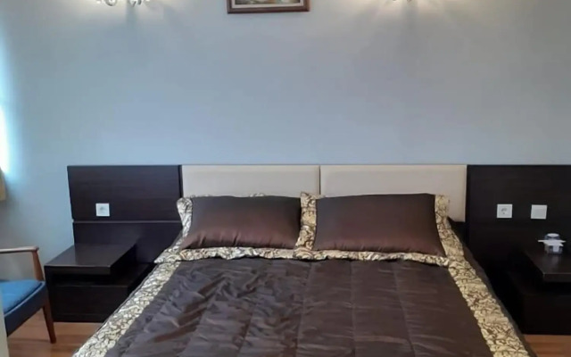 Tac Hotel