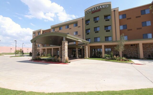 Courtyard Fort Worth West at Cityview