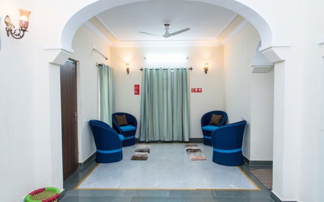 OYO 10949 Home Mount View 3BHK Villa Goverdhan Vilas