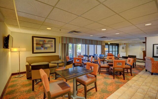 Hampton Inn by Hilton Indianapolis-South