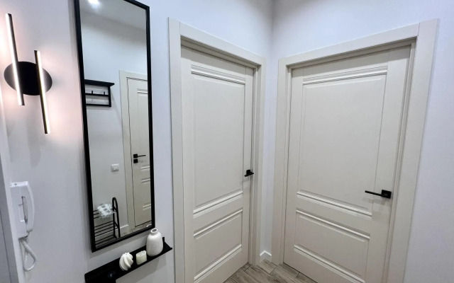 RentFlat (Rent Flat) on Rossiyskiy Avenue 15