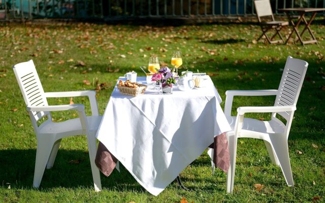 Logis Hotel Restaurant La Tour de Ciron