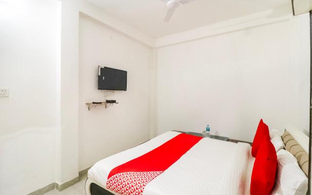 Capital O 67057 Arpit Hotel