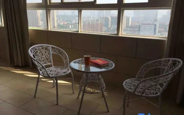 Zhimayuesu Hotel