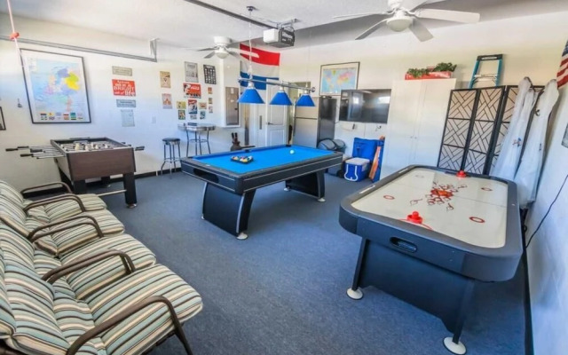 Hendrik's West Haven Vacation Home