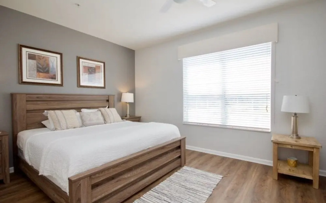 Lakeview Fantasy 3 Bedroom Condo