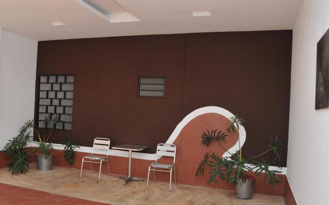 Date and Dine Resort