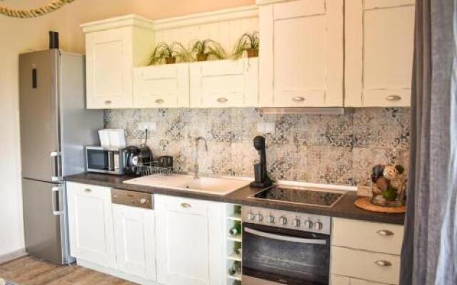 Aurelia Home
