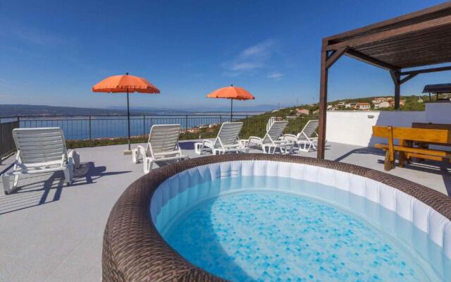 Apartment in Crikvenica 39074