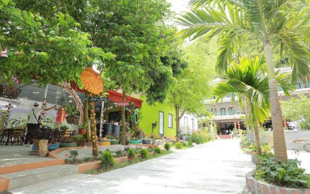 Windy Hill Catba Homestay