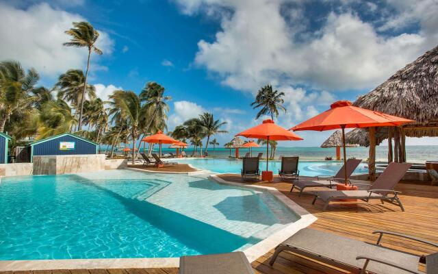 Costa Blu Beach Resort Trademark Collection