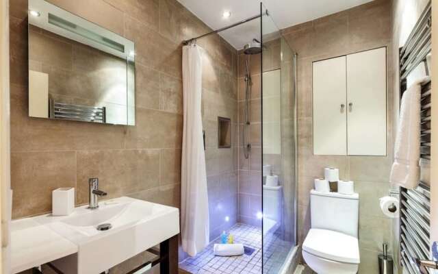 Lovely 1bed W/patio - 10 Mins From Hyde Park