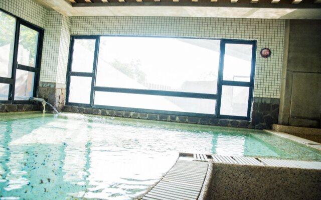 Hu Shan Hot Spring Hotel