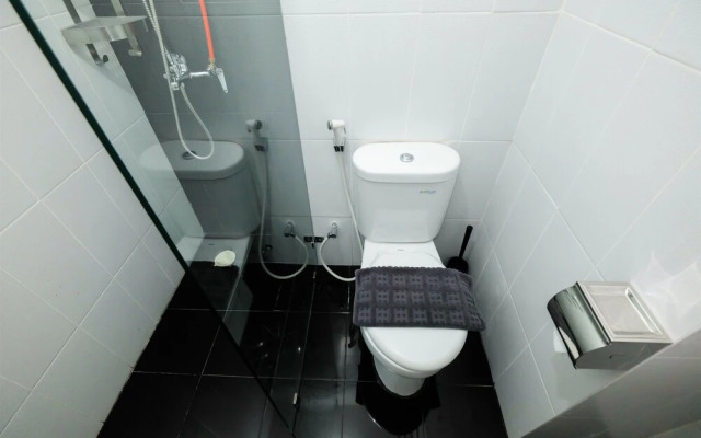 Minimalist Studio at Bassura City Apartment By Travelio