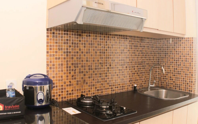 Nice And Comfy 2Br At Bassura City Apartment