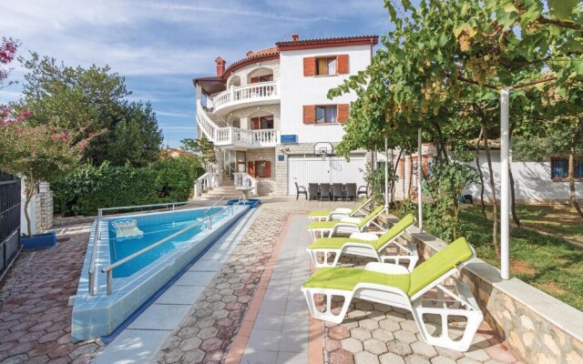 Nice Home in Pula With Wifi and 8 Bedrooms