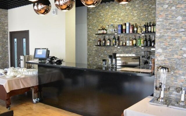 Art Up City Hotel