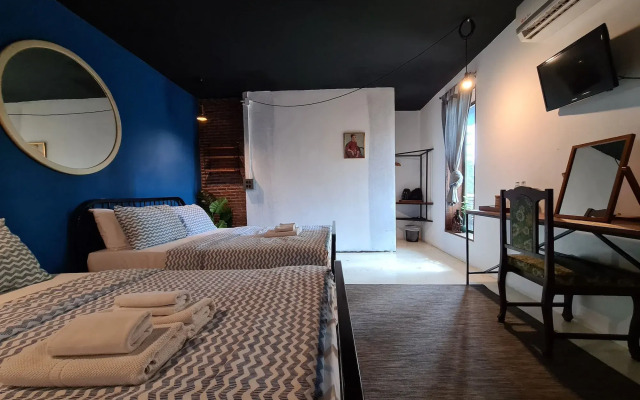 Hand Hotel