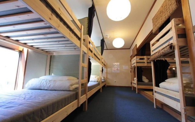 Tsuruya Guesthouse Hostel