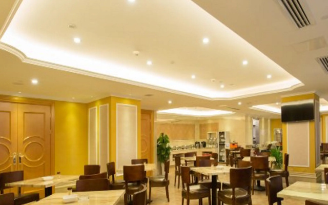 Vienna International Hotel (Changsha Hongxing Desiqin Plaza)