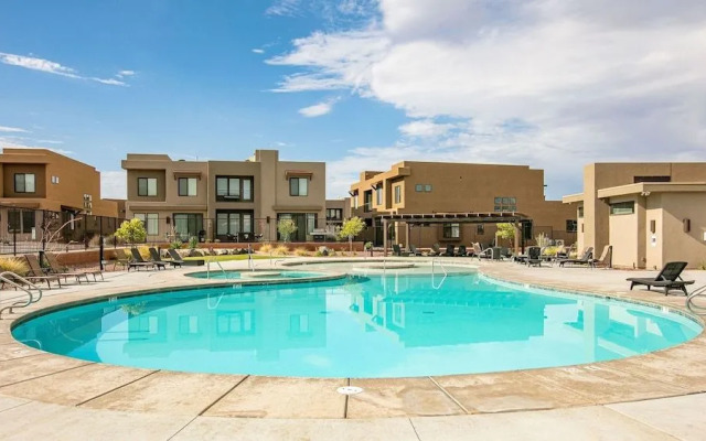 Skyline Vista By Redawning