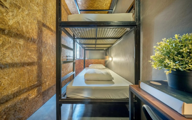 Pho Hostel