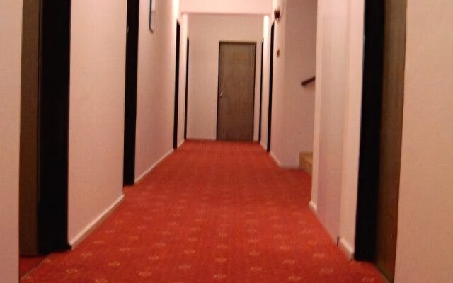 Kanarya Hotel
