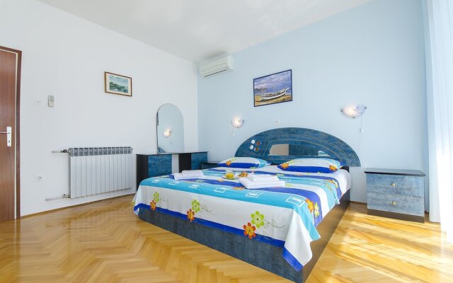 Apartments Maslina