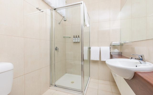 Comfort Inn Deakin Palms