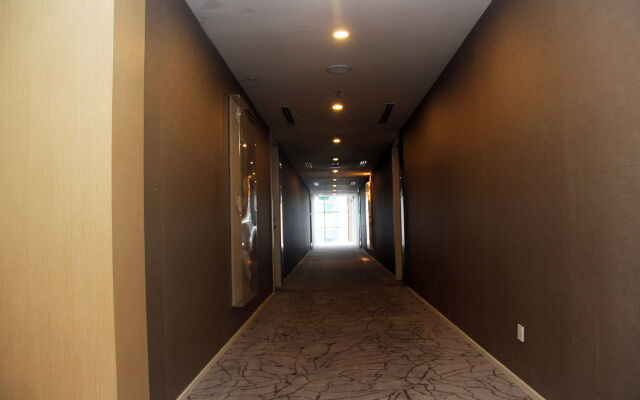 188 Private Suites by Subhome