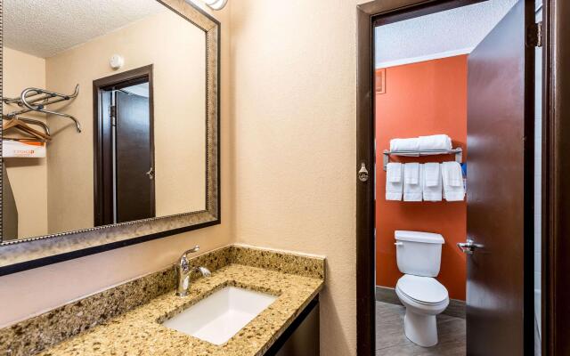 Comfort Inn & Suites Nashville Downtown – Stadium