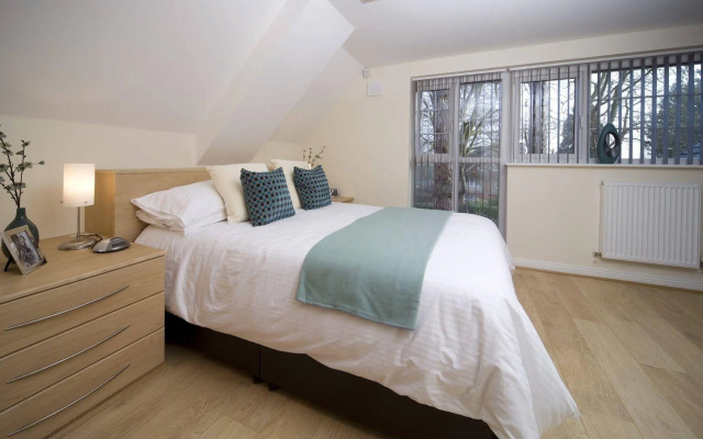 Cliddesden Place by House of Fisher