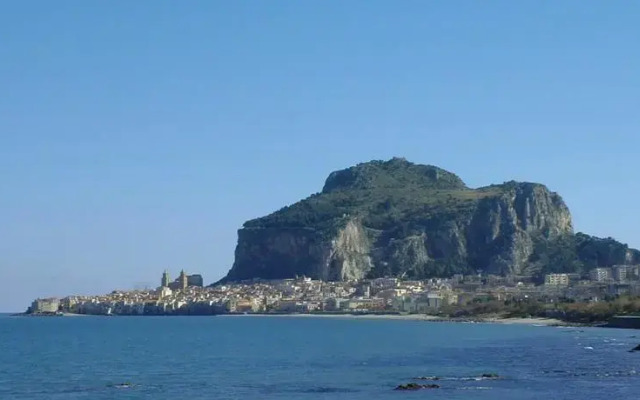 Cefalù Mandralisca