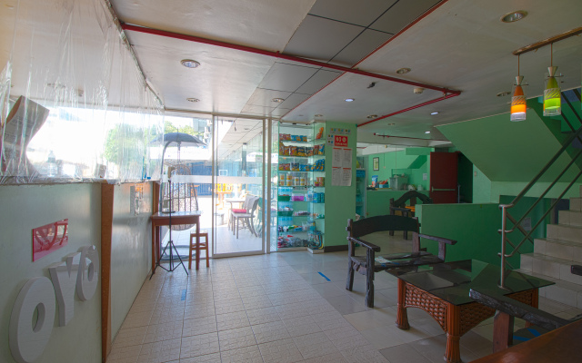 OYO 677 Roseate Pensione (Vaccinated Staff)