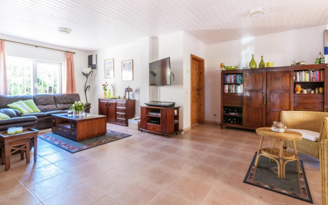 Fantastic Holiday Home With Private Pool at the Port Including a Private Berth - фото 2