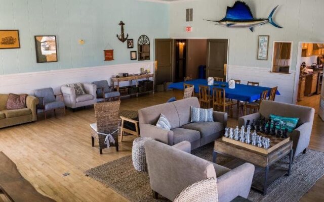 HI Monterey - Hostel