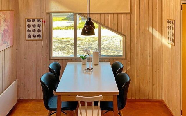 5 Person Holiday Home in Hemmet